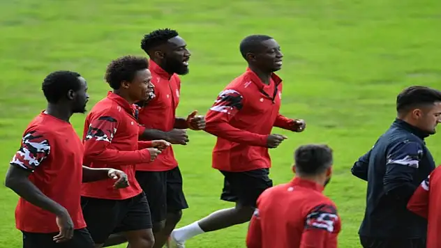 Dünya futbol tarihinde bir ilk!