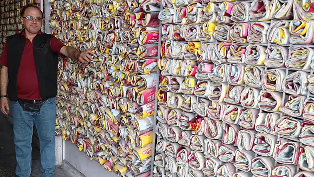 15 yılda 5 bin çay paketi biriktirdi