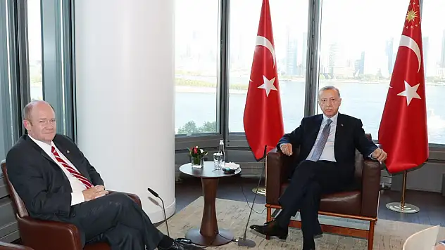 Cumhurbaşkanı Erdoğan, ABD'li Senatör Coons'la görüştü