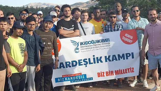İki Doğu İki Batı'dan Taşkent'te kamp