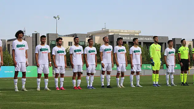 1922 Konyaspor hırçınlaştı!