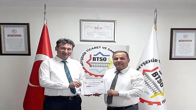 Beyşehir'deki öğrencilere eğitim yardımı