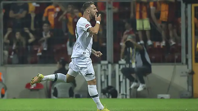 Konyaspor'un en erken golü Çekiçi'den!