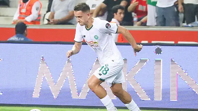 Konyasporlu Amir'den ilk asist!