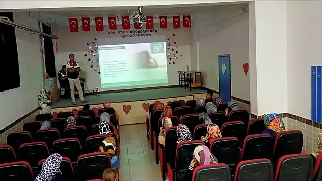 Beyşehir'de annelere uyuşturucu konulu seminer verildi