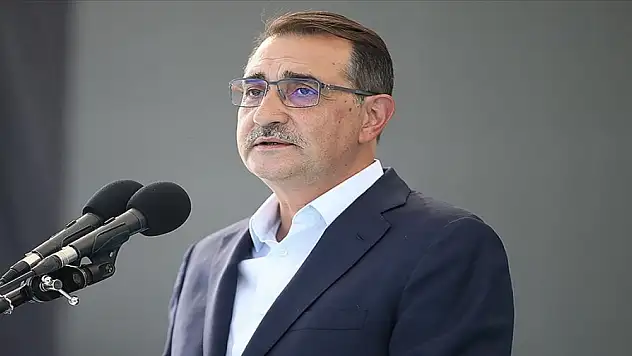 Bakan Dönmez Manisa'da incelemelerde bulundu