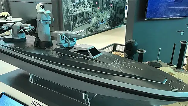 Silahlı insansız deniz aracı Sancar, ilk kez görücüye çıktı