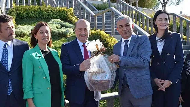 Bakan Bilgin ve Genel Başkan Yardımcısı Dağ'a Koçarlı dopingi
