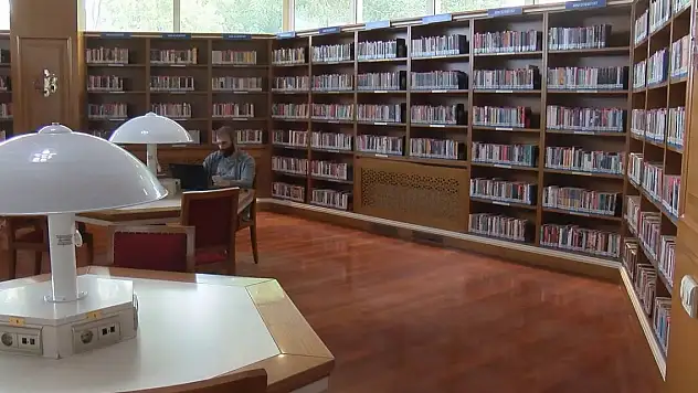 Atatürk Kitaplığı'nda 'araştırmacı' tartışması
