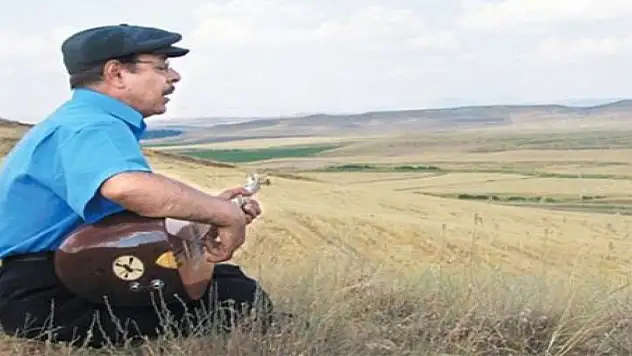 Neşat Ertaş, ölümünün 10'uncu yıl dönümünde anılıyor