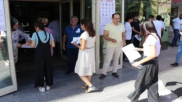 KPSS Lisans Alan Bilgisi birinci oturumu başladı