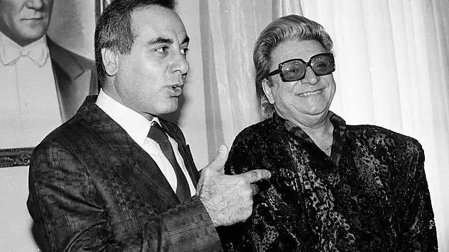 Türk müziğinin güneşi: Zeki Müren