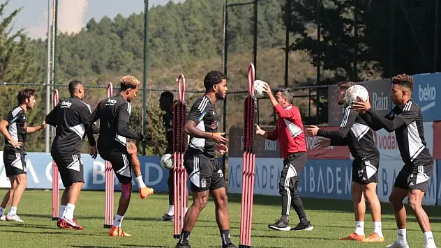 Beşiktaş'ta Fenerbahçe mesaisi devam etti