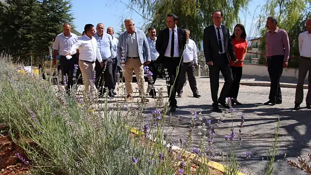 Karaman'da 'Lavanta Yetiştiriciliği' kursuna katılan 5 eski hükümlüye sertifika verildi