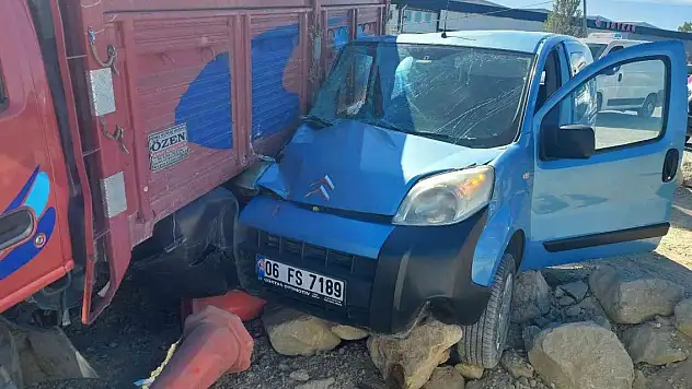 11 aylık Onur bebek, trafik kazasında hayatını kaybetti