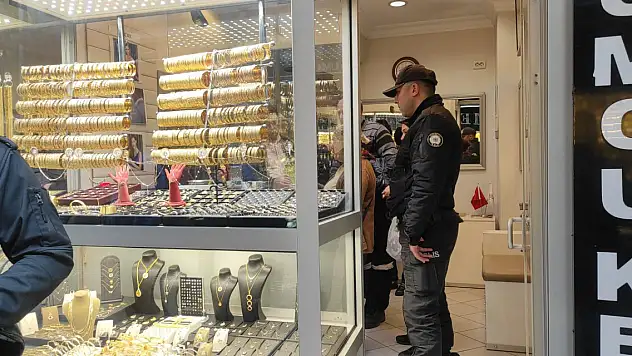 Dolandırılmaktan son anda kurtuldu