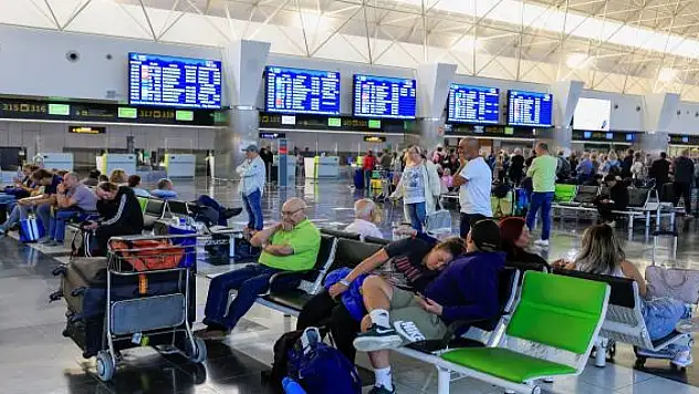 AB'nin önlemleri 2030'da İspanya'da 11 milyon turist kaybına yol açabilir