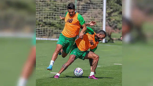 Konyaspor'da o oyuncu sahalara döndü