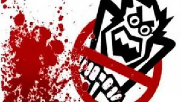 Kastamonu'da otomobil uçuruma devrildi: 1 ölü,1 yaralı