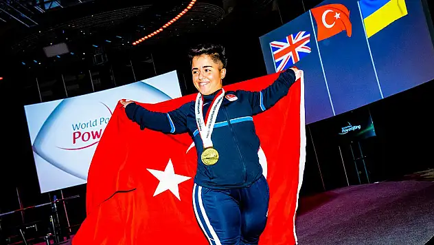 Meram Belediyespor'un 'ALTIN' kızı Besra!