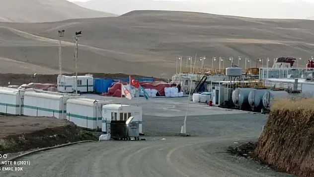 Başkan duyurdu: Buradan müjde veriyorum, bakın müthiş petrol çıkacak