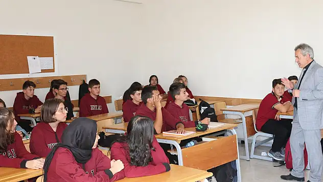 Müdür Yiğit Çumra'da öğrencilerle buluştu