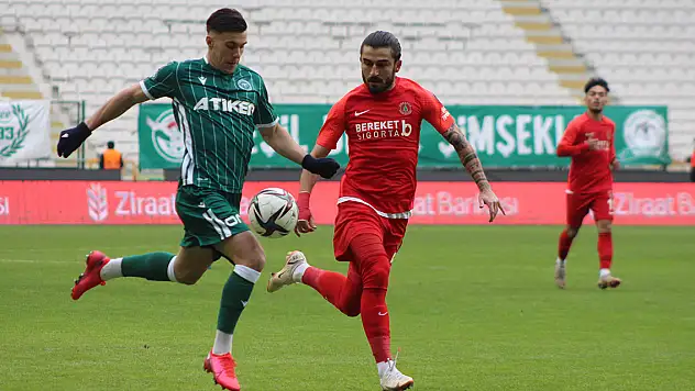 Konyaspor tarihi ilk peşinde!