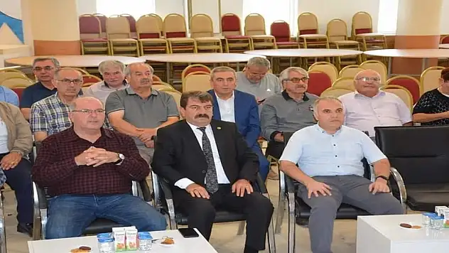 Dinar'da deprem şehitleri unutulmadı