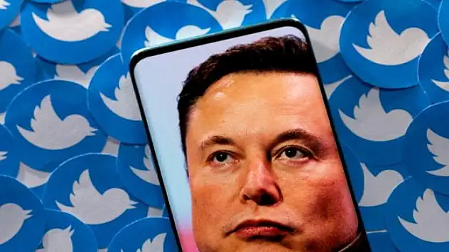 Elon Musk, Twitter için anlaşmaya devam etmeyi önerdi