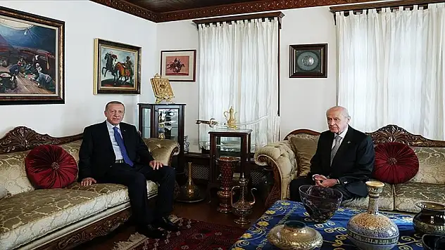 Cumhurbaşkanı Erdoğan Bahçeli ile görüşüyor