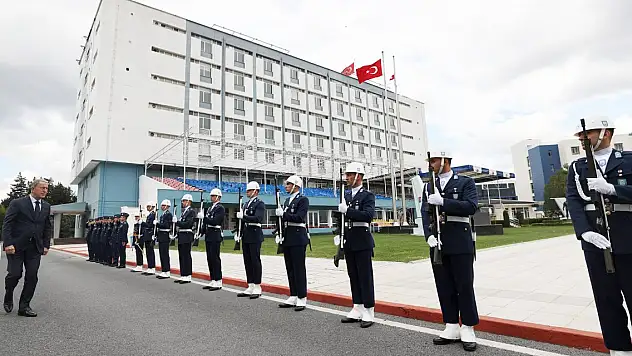 Bakan Akar: Ne arazide ne masada geri adım atmak yok