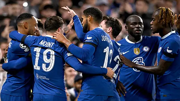 Chelsea, Milan'ı liderlikten etti