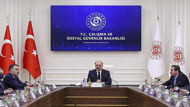 Kamudaki sözleşmelilerin gözü bu toplantıda