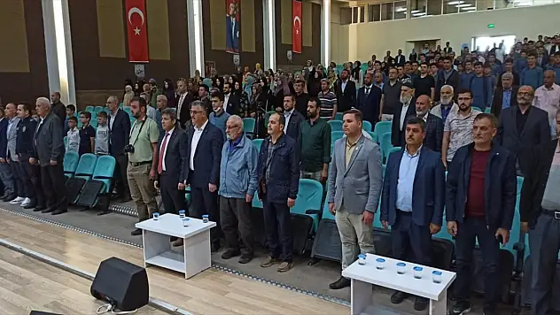 Beyşehir'de 'Çağrıya kulak ver' konferansı