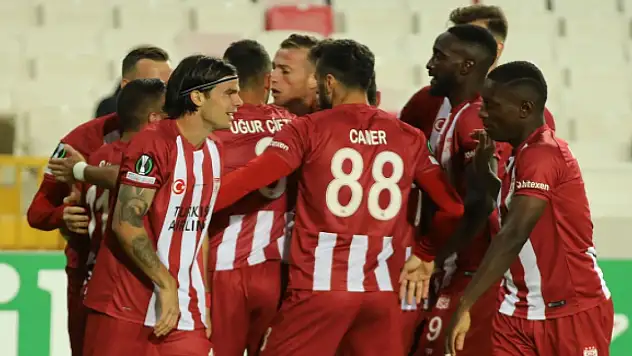 Avrupa kupalarında yeni rekor! Sivasspor tarihe geçti