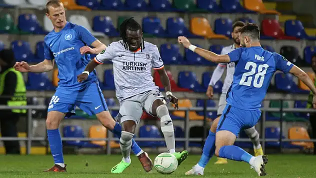 Başakşehir Letonya'dan 1 puanla döndü