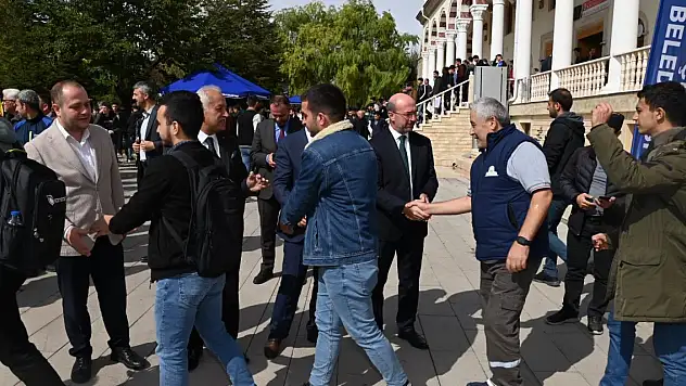 Başkan Ahmet Pekyatırmacı:' Selçuklu Belediyesi gençlerin yanında'