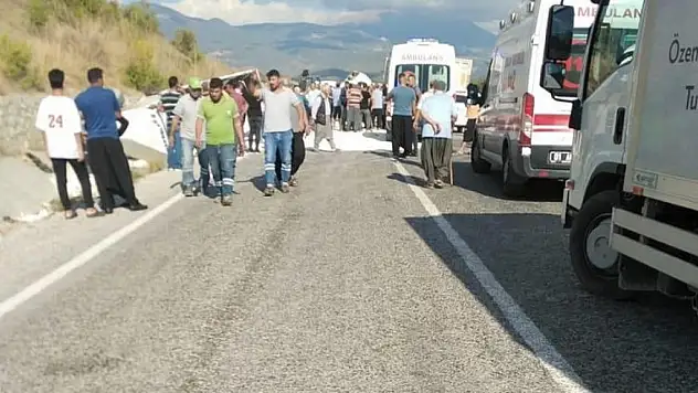 Zincirleme trafik kazası: 3 ölü, 2 yaralı