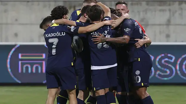 Fenerbahçe UEFA Avrupa Liginde gruptan çıkmayı garantiledi