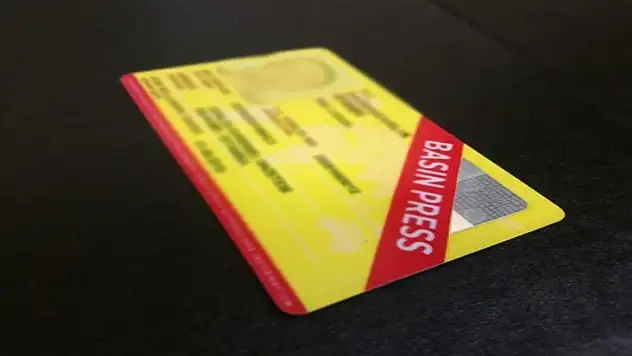 Basın kartı resmi nitelikte kimlik belgesi sayılacak