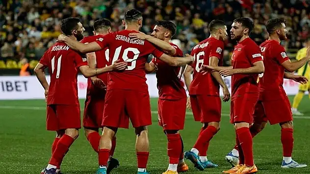 UEFA'dan A Milli Futbol Takımı'na kısmi tribün kapatma cezası