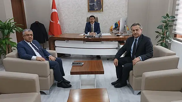 Yiğit, Cihanbeyli'de okulları gezdi