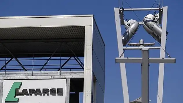 Fransız çimento fabrikası Lafarge 'DEAŞ'a yardım etme' suçunu kabul etti