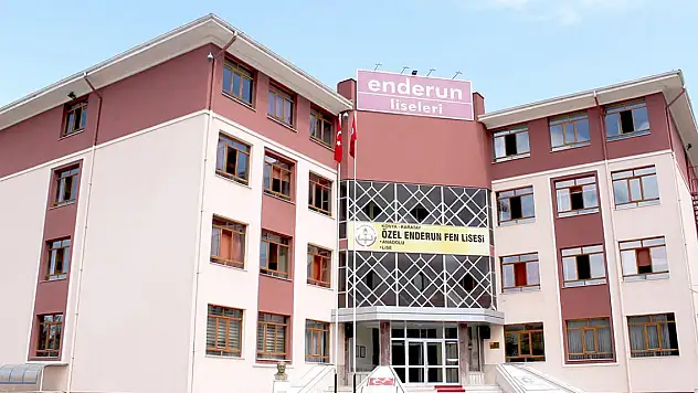 Gençlik'te öğrenciler hibrit eğitimle öğreniyor