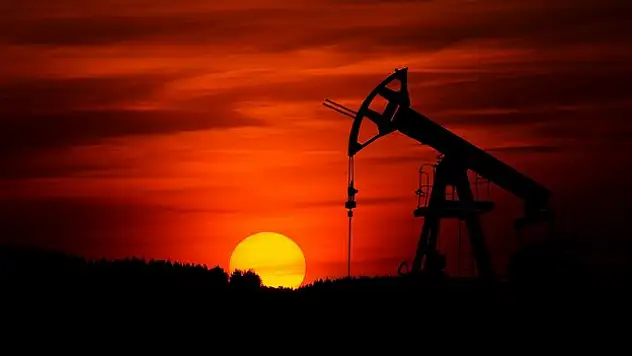 Brent petrolün varil fiyatı arttı