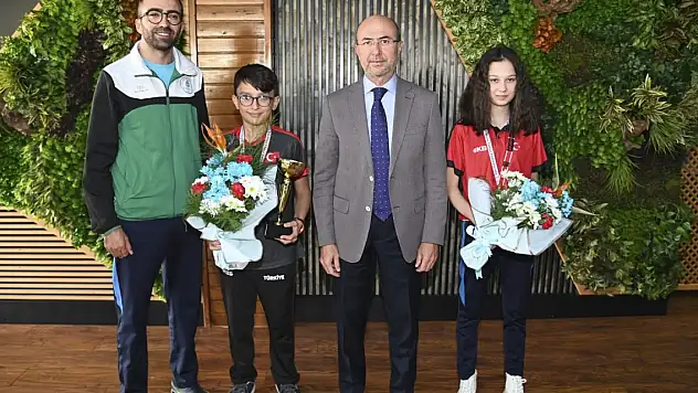 Başkan Pekyatırmacı Milli Sporcu ve aileleri ile buluştu