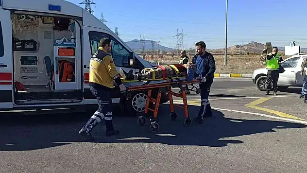 Konya'da iki ayrı trafik kazasında 4 kişi yaralandı