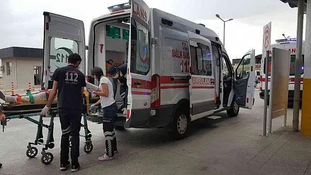 İki ayrı trafik kazası: 12 kişi yaralandı