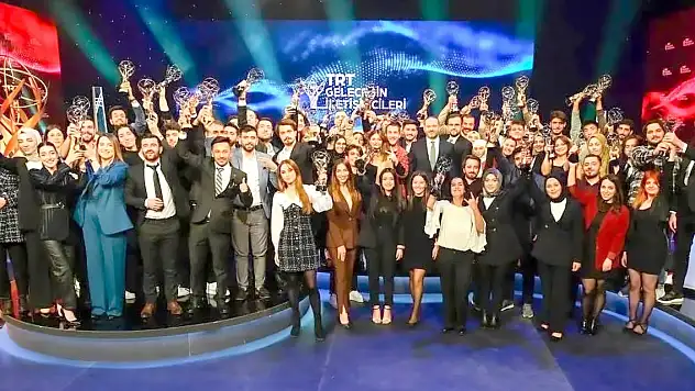 Selçuk İletişim öğrencileri TRT yarışmasına damga vurdu