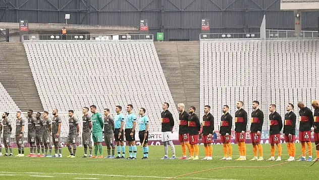 Galatasaray rakibine iki kez kaybetti